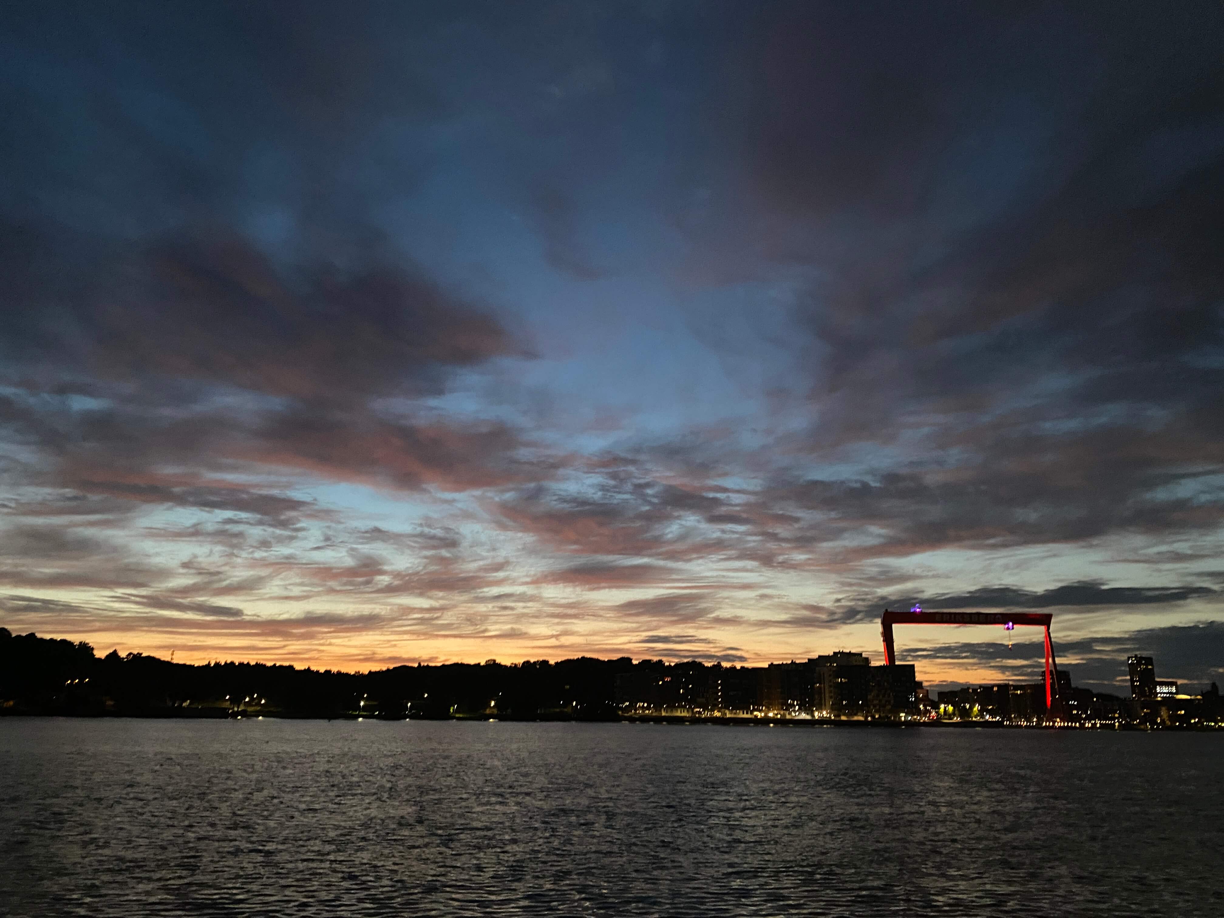 RIBTOURS båt vid Eriksberg