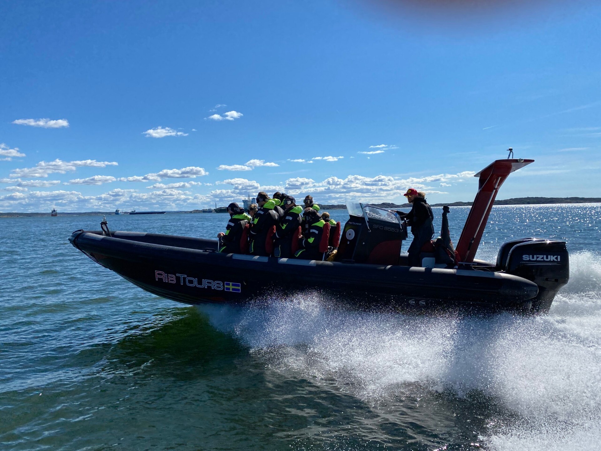 RIBTOURS båtar i hamn